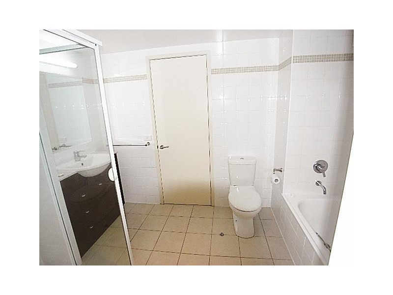 28/12 National Circuit, Barton ACT 2600