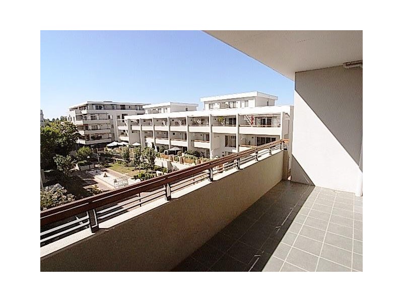 28/12 National Circuit, Barton ACT 2600