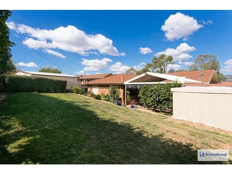 7 Maconochie Crescent, Oxley ACT 2903