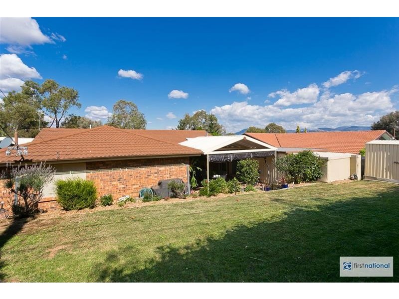 7 Maconochie Crescent, Oxley ACT 2903