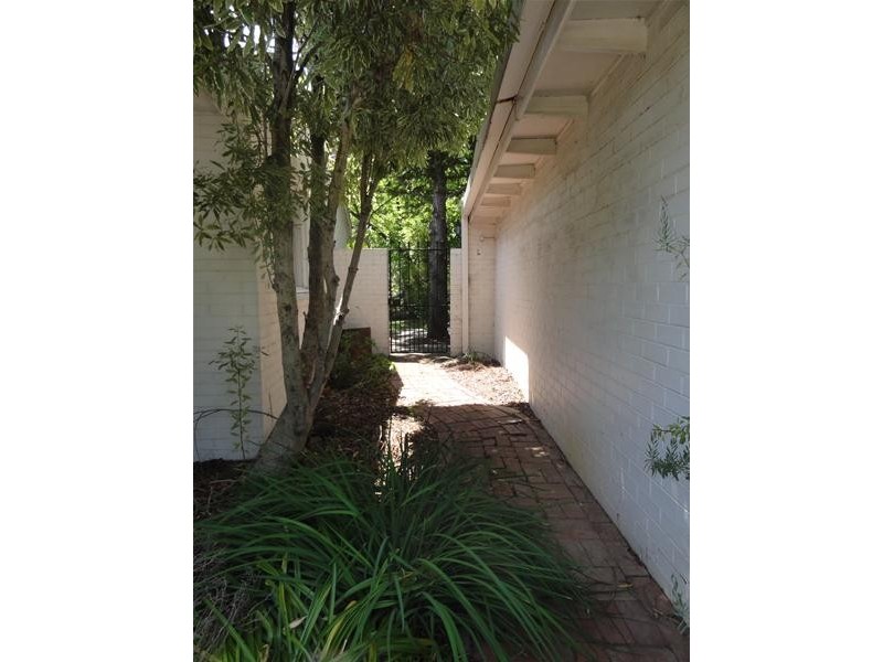 90 Blamey Crescent, Campbell ACT 2612