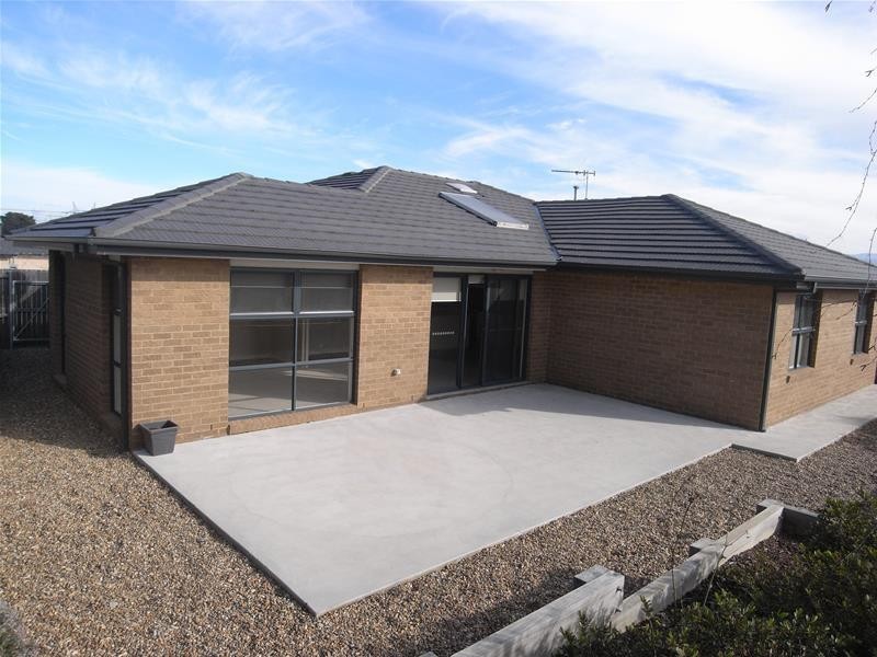 4 Keaney Street, Macgregor ACT 2615