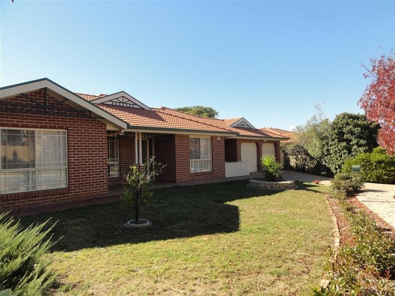 10 Burramarra Avenue, Ngunnawal ACT 2913