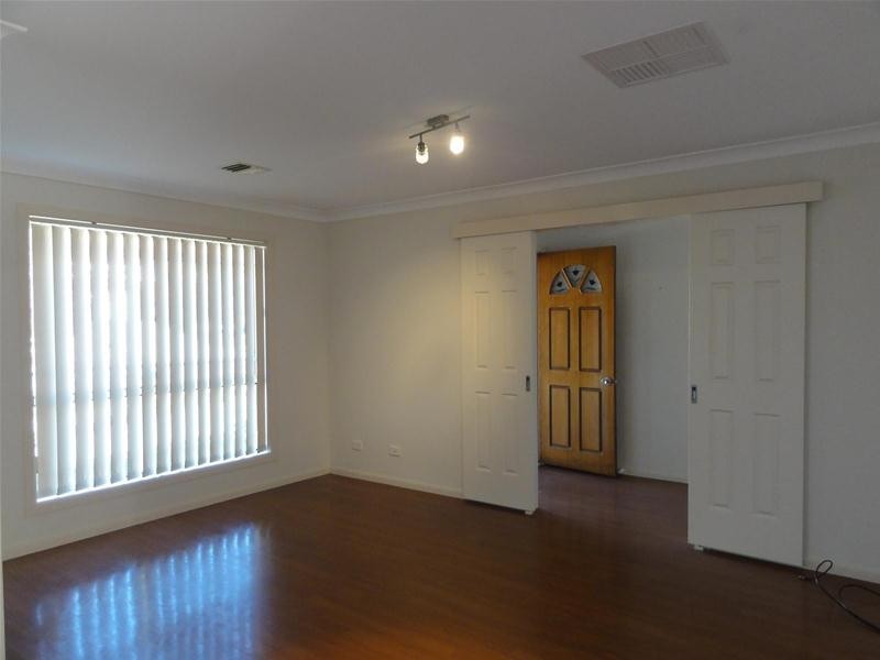 10 Burramarra Avenue, Ngunnawal ACT 2913