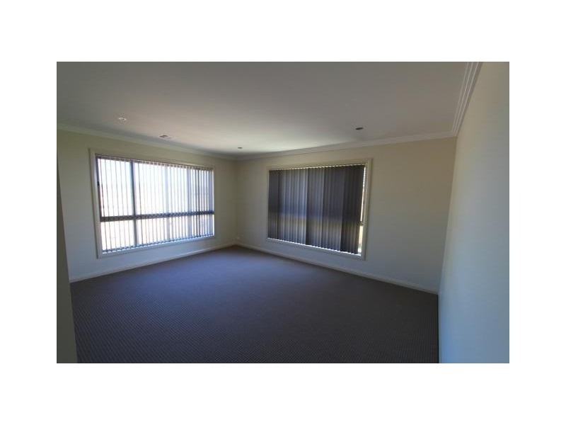 20 Don Bell Street, Bonner ACT 2914