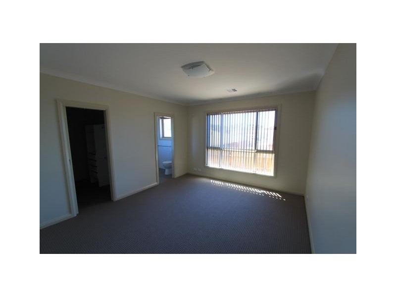 20 Don Bell Street, Bonner ACT 2914