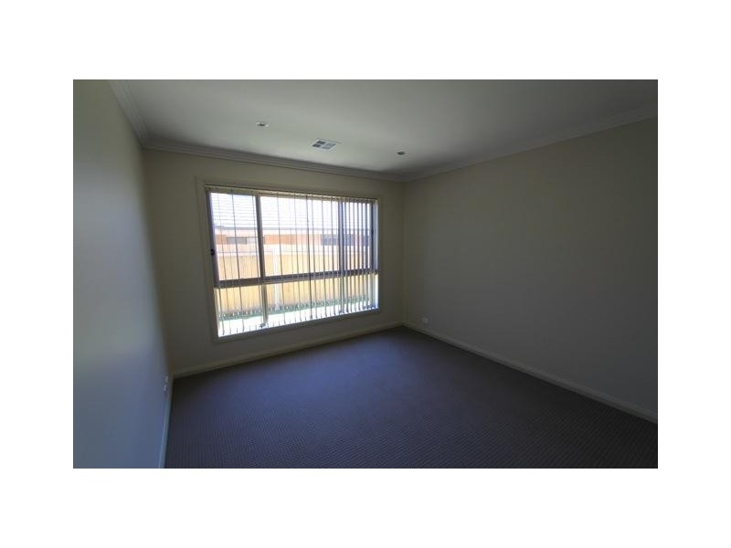 20 Don Bell Street, Bonner ACT 2914