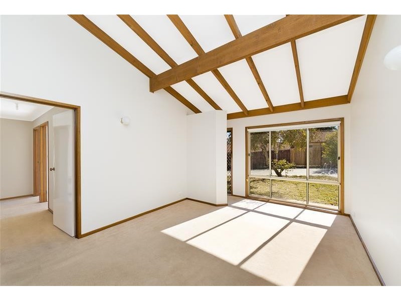 2/28 Ringrose Crescent, Isaacs ACT 2607