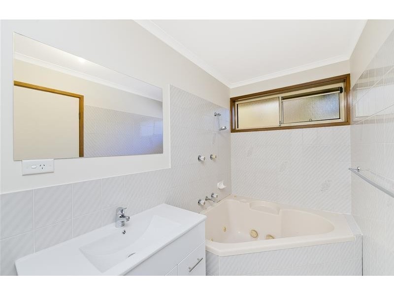 2/28 Ringrose Crescent, Isaacs ACT 2607