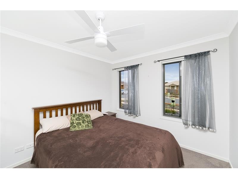 179 Macfarlane Burnet  Avenue, Macgregor ACT 2615