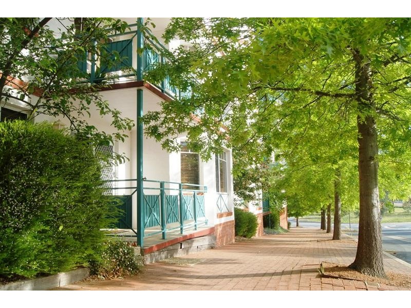 4/71 Port Jackson Circuit, Phillip ACT 2606