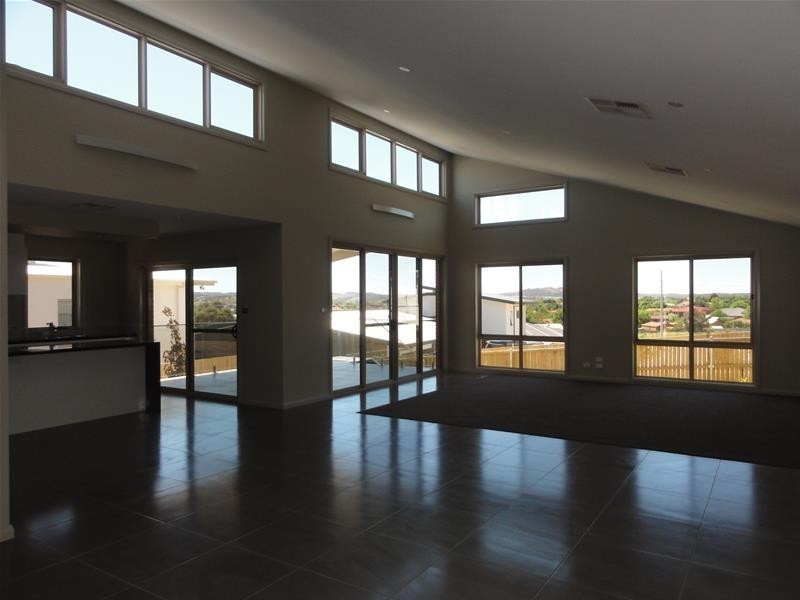 49 Keewong Street, Crace ACT 2911