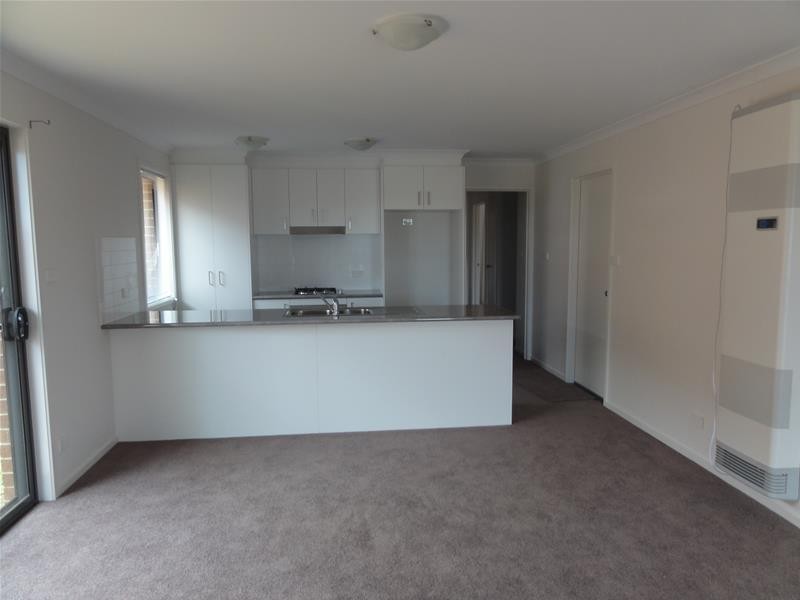 30 Hilda Kincaid Crescent, Macgregor ACT 2615