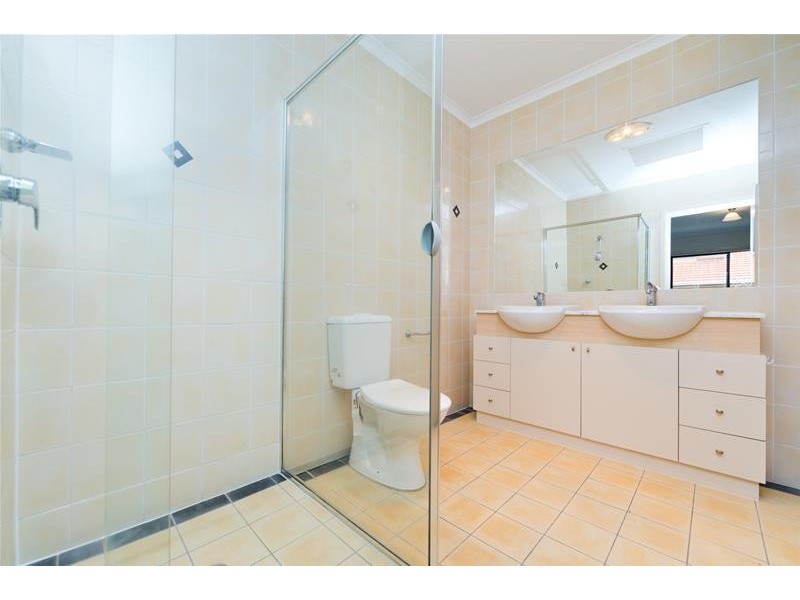 96/50 Ellenborough Street, Lyneham ACT 2602