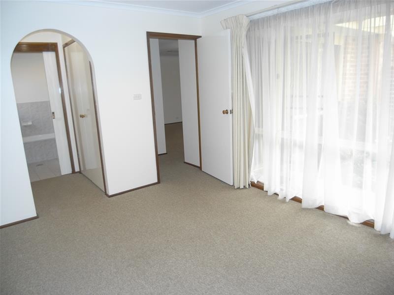 49 Collicott Circuit, Macquarie ACT 2614