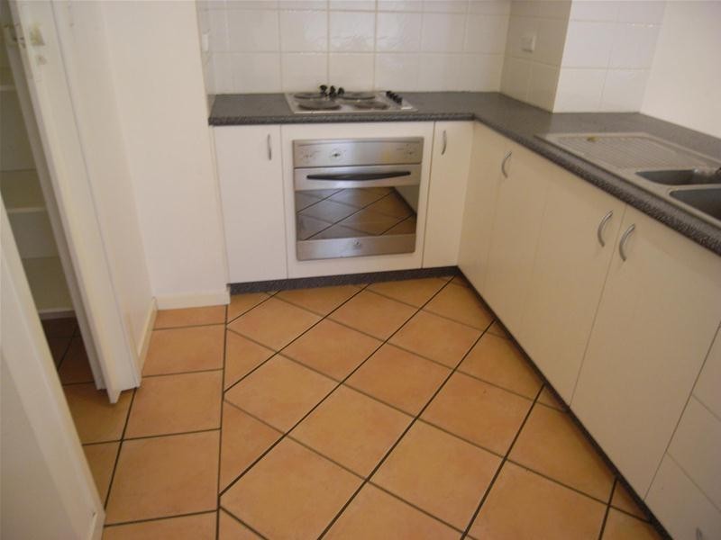 7 Lachlan Street, Macquarie ACT 2614