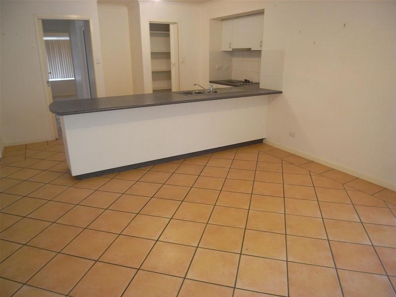 7 Lachlan Street, Macquarie ACT 2614