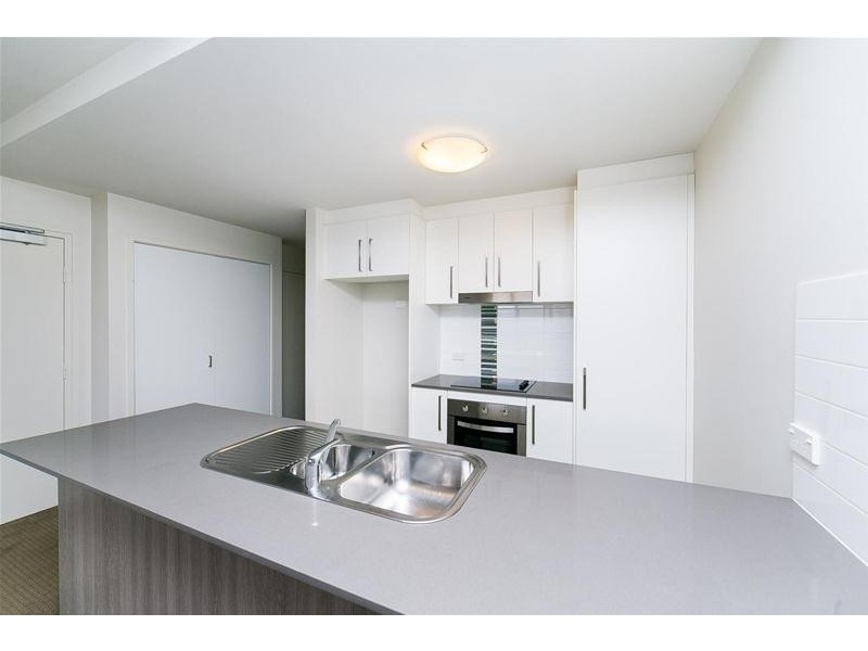 90/311 Flemington Road, Franklin ACT 2913