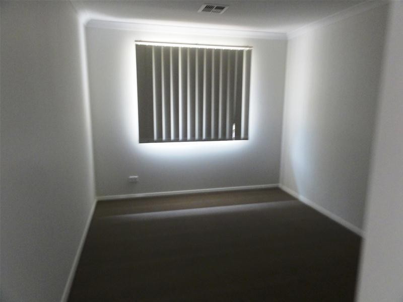 13b Nevile Place, Latham ACT 2615