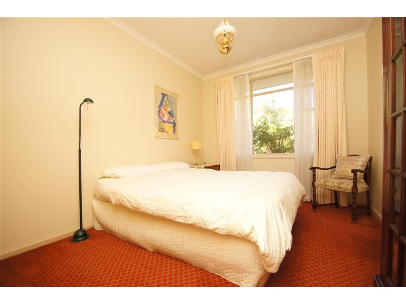 22 Quiros Street, Red Hill ACT 2603