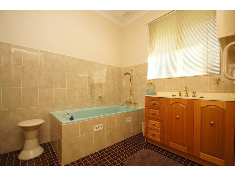 22 Quiros Street, Red Hill ACT 2603