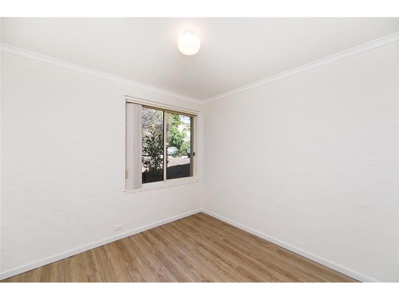 8/4 Antis Street, Phillip ACT 2606