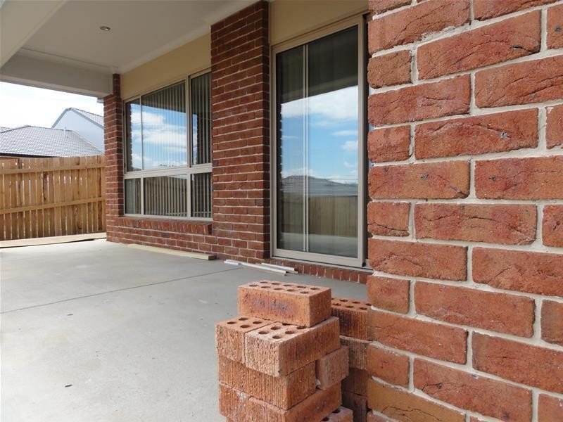 96 Bieundurry Street, Bonner ACT 2914