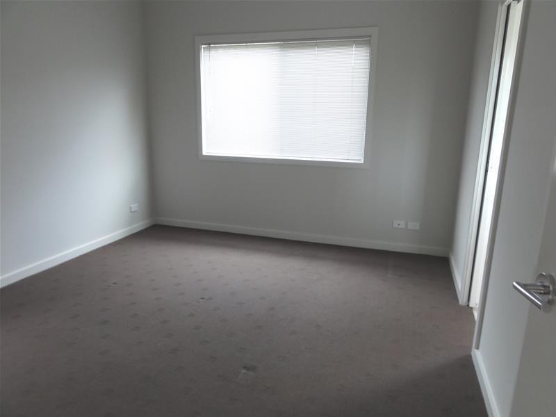 27 Ningaloo Street, Harrison ACT 2914