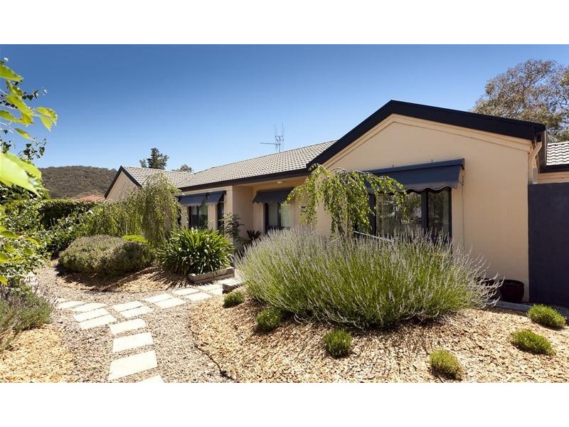 4 Burgan Grove, Jerrabomberra NSW 2619