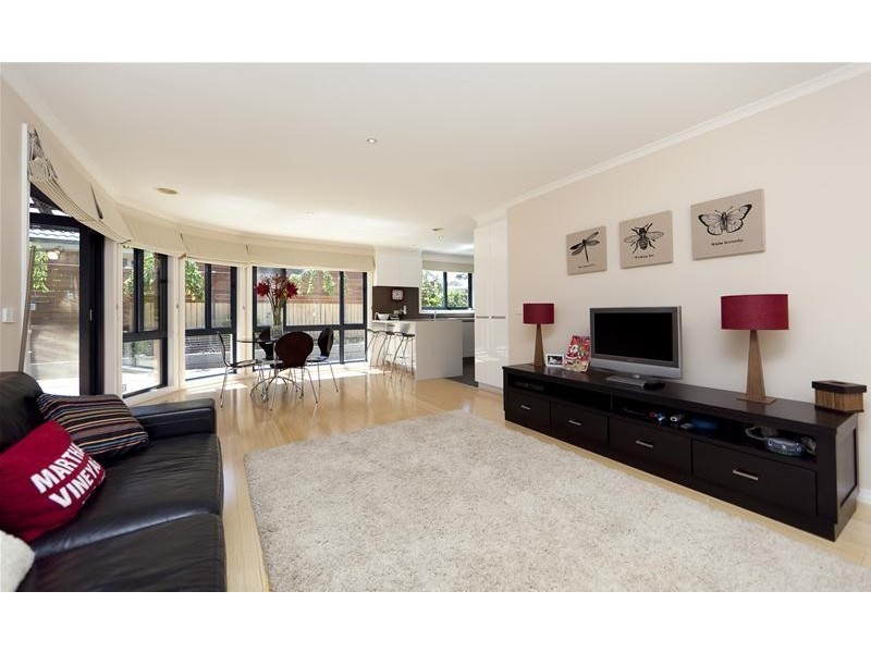 4 Burgan Grove, Jerrabomberra NSW 2619