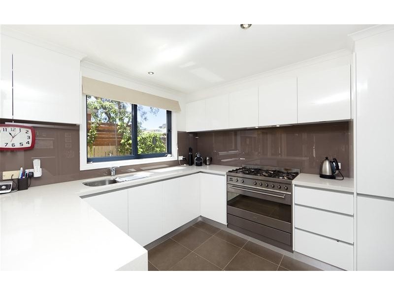 4 Burgan Grove, Jerrabomberra NSW 2619