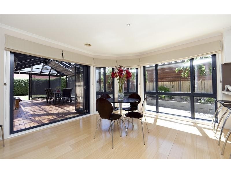 4 Burgan Grove, Jerrabomberra NSW 2619