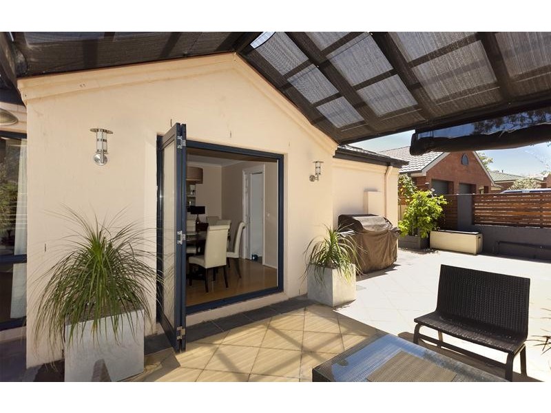 4 Burgan Grove, Jerrabomberra NSW 2619