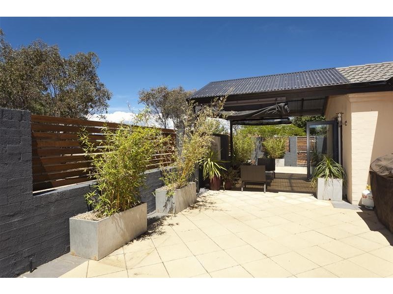 4 Burgan Grove, Jerrabomberra NSW 2619