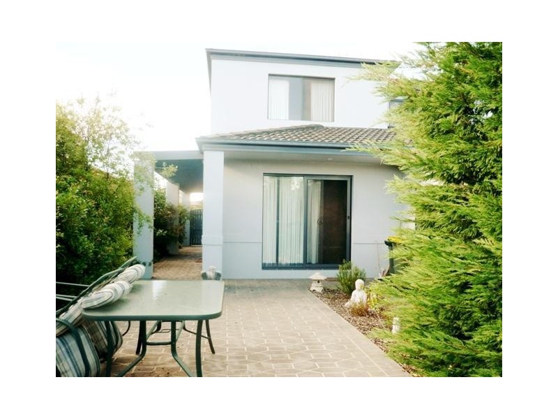 18 Redbank Street, Harrison ACT 2914