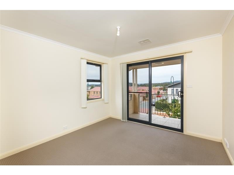 27 Linke Crescent, Bruce ACT 2617