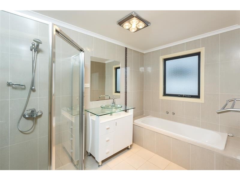 27 Linke Crescent, Bruce ACT 2617