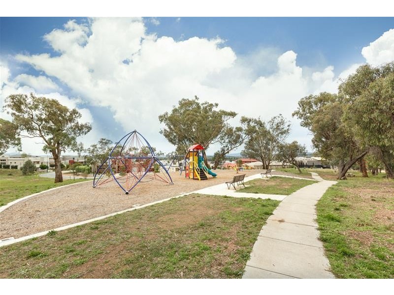 27 Linke Crescent, Bruce ACT 2617