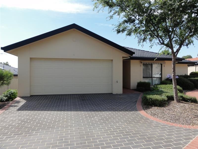 1/10 Fidler  Court, Bruce ACT 2617