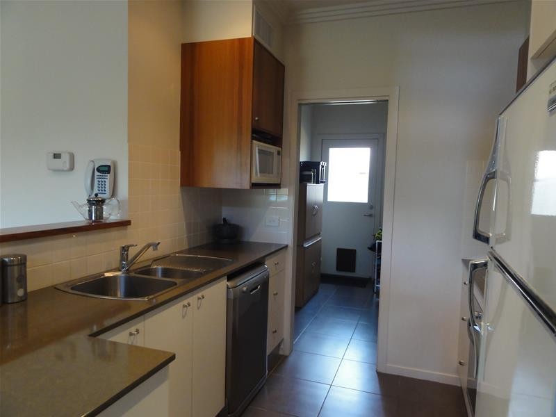 25 Keira Street, Narrabundah ACT 2604