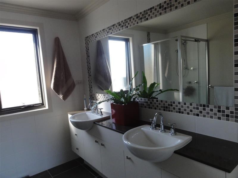 25 Keira Street, Narrabundah ACT 2604