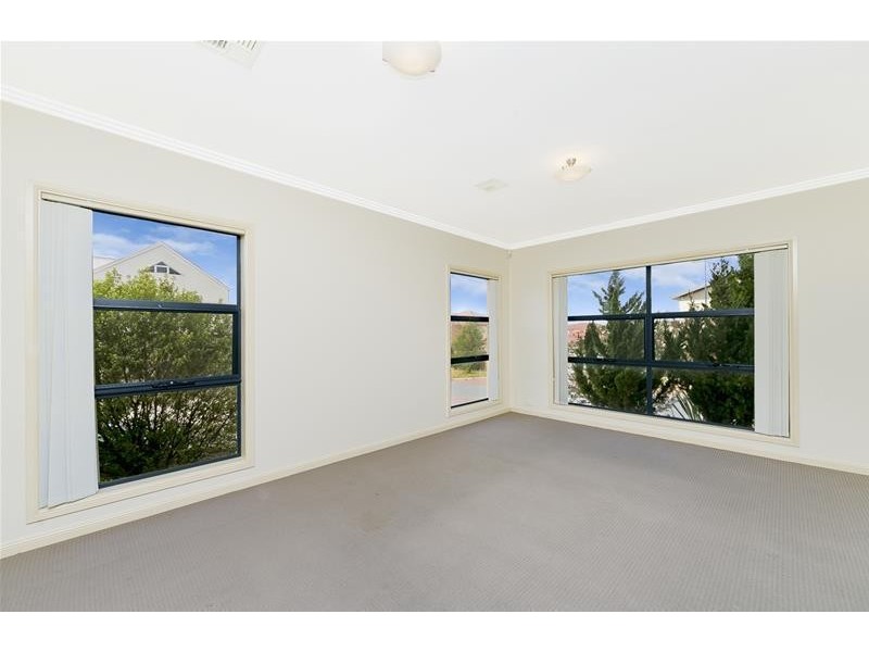 27 Linke Crescent, Bruce ACT 2617