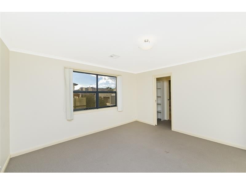 27 Linke Crescent, Bruce ACT 2617