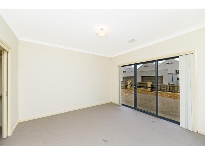 27 Linke Crescent, Bruce ACT 2617