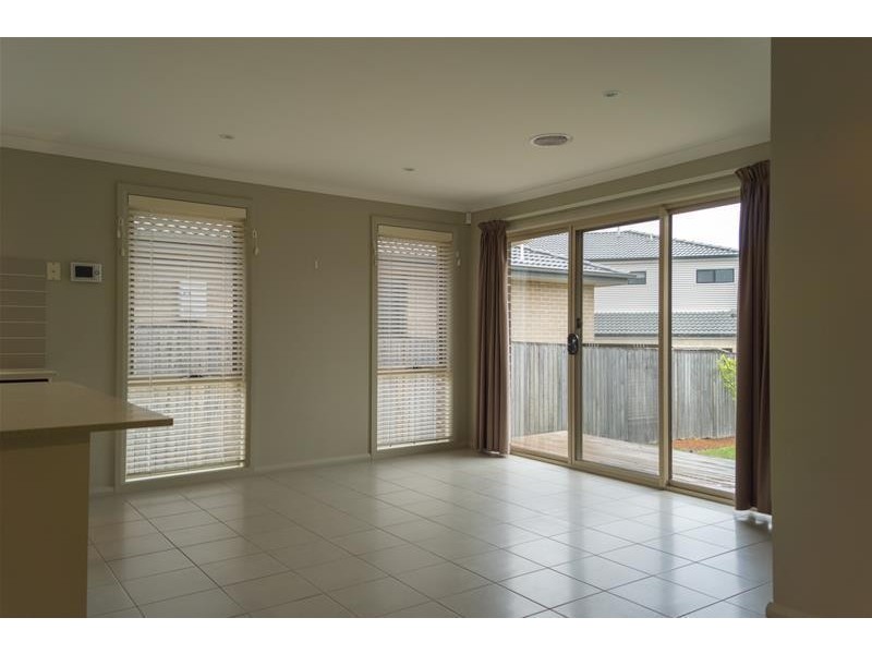 22 Charles Perkins Circuit, Bonner ACT 2914