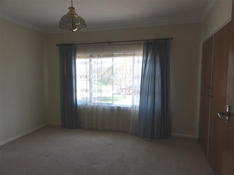 14 Dutton Street, Dickson ACT 2602