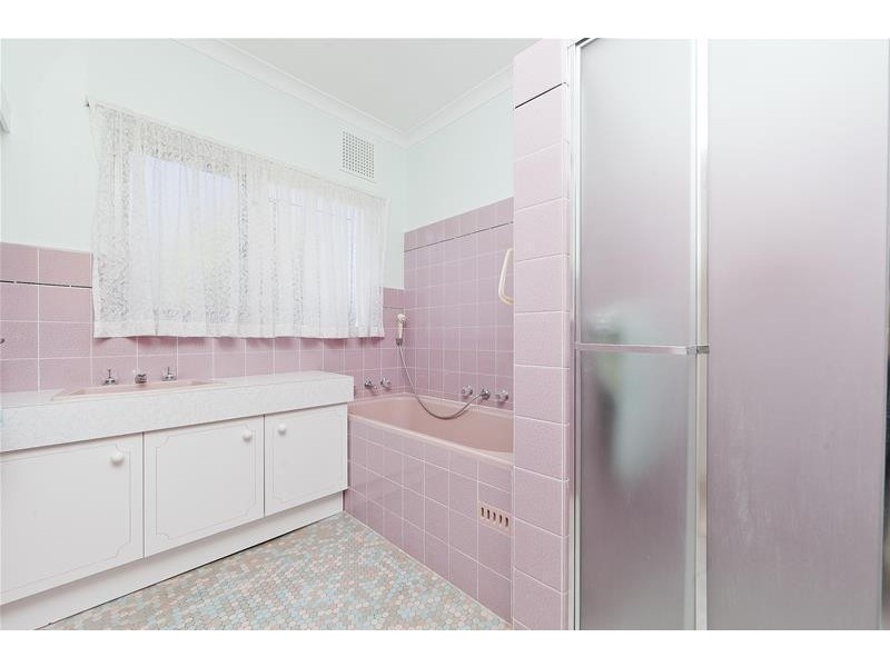 14 Dutton Street, Dickson ACT 2602