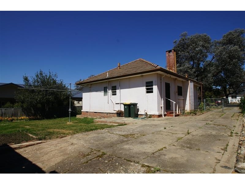 16 Syme Crescent, O’connor ACT 2602