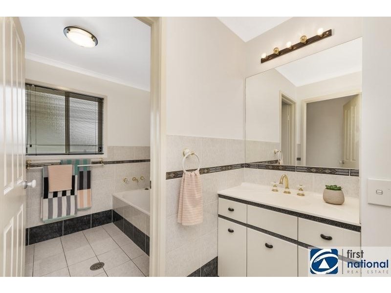 12 Darmody Place, Jerrabomberra NSW 2619