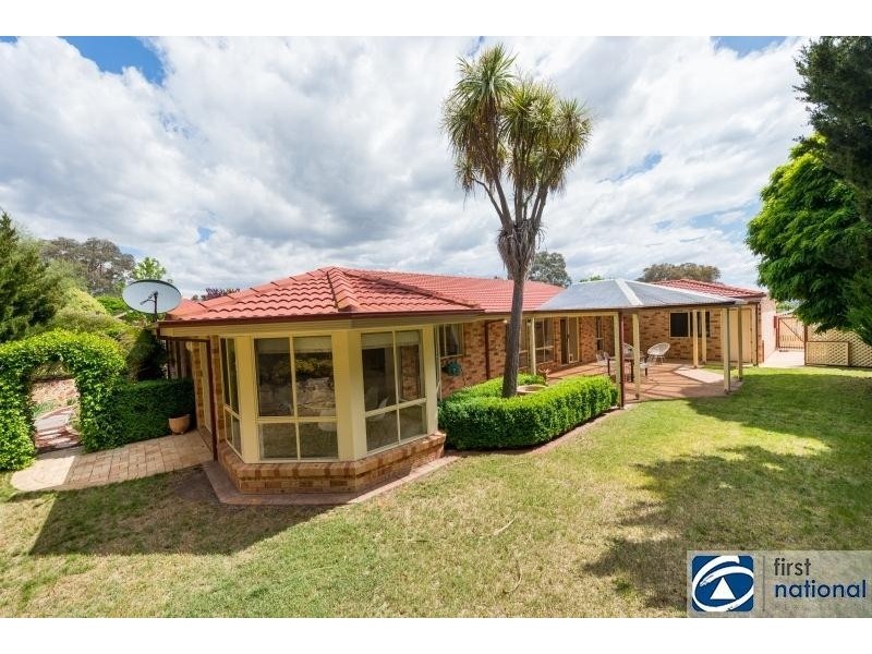 12 Darmody Place, Jerrabomberra NSW 2619